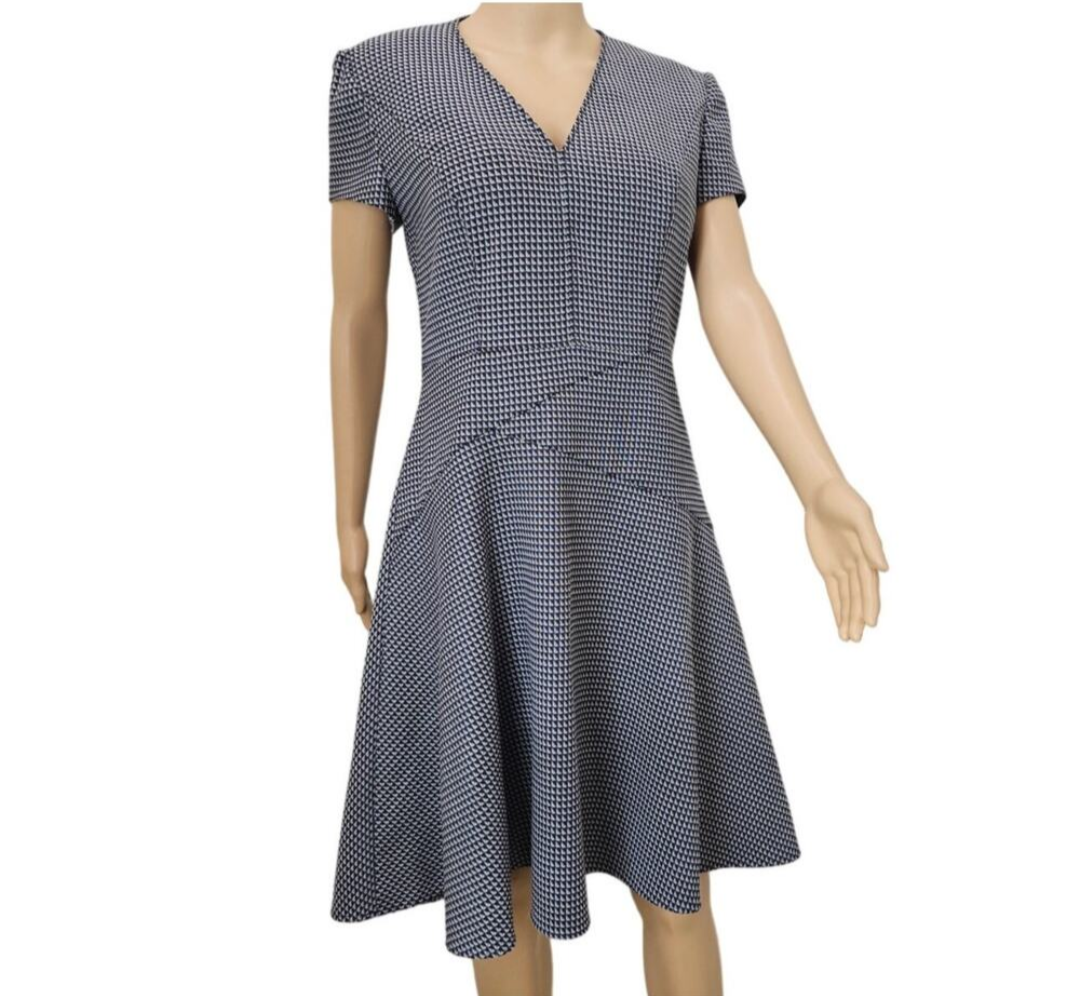 Purple Hugo Boss Halomi V Neck Fit & Flare Back Zip Dress Size 8 US 12 UK 44 IT