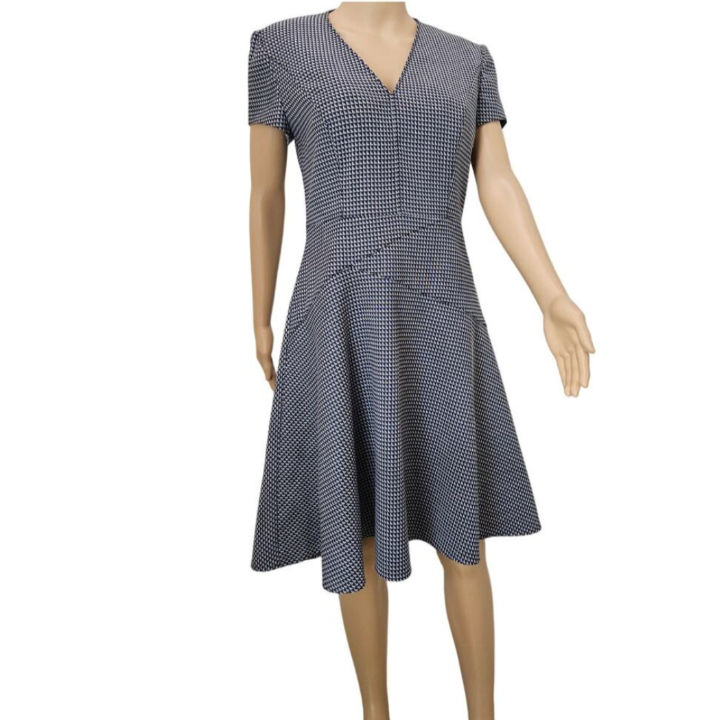 Purple Hugo Boss Halomi V Neck Fit & Flare Back Zip Dress Size 8 US 12 UK 44 IT